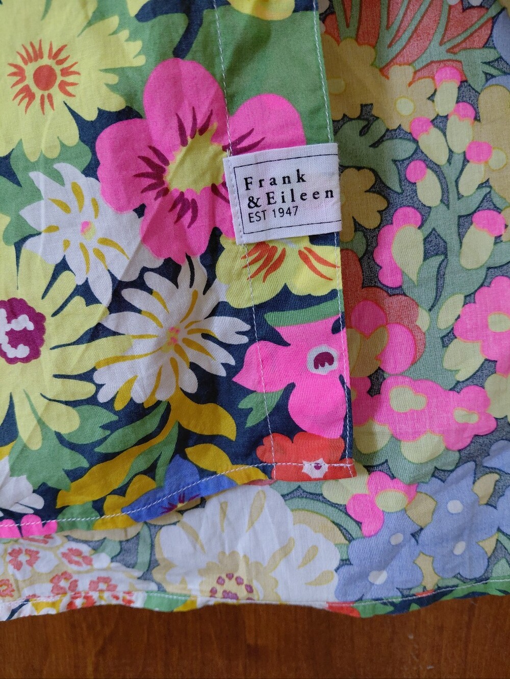 Frank & Eileen Floral multicolored button up shirt size M - Picture 7 of 9